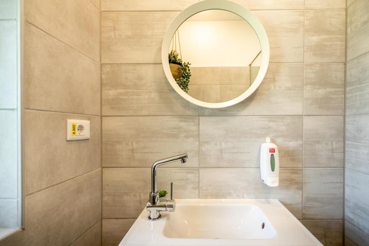Ideal Stay: Spacious 2Br Apt Near Calea Victoriei Букурещ Екстериор снимка