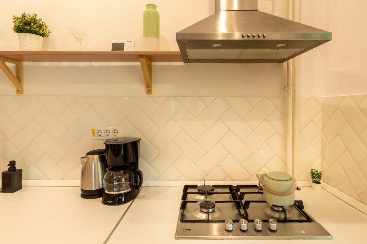 Ideal Stay: Spacious 2Br Apt Near Calea Victoriei Букурещ Екстериор снимка